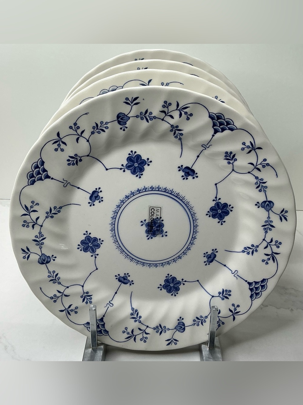 4 Queen Dinner Plates Made In Colombia 10” Blue Floral New